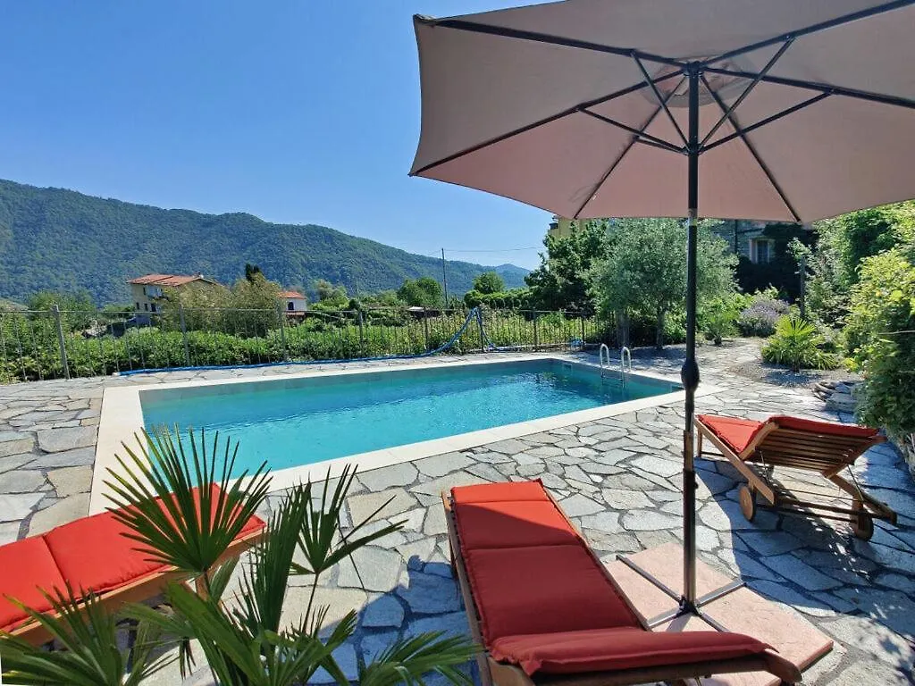 Holiday home Casa Oreggi Comfortable Holiday Residence Tavole Italy